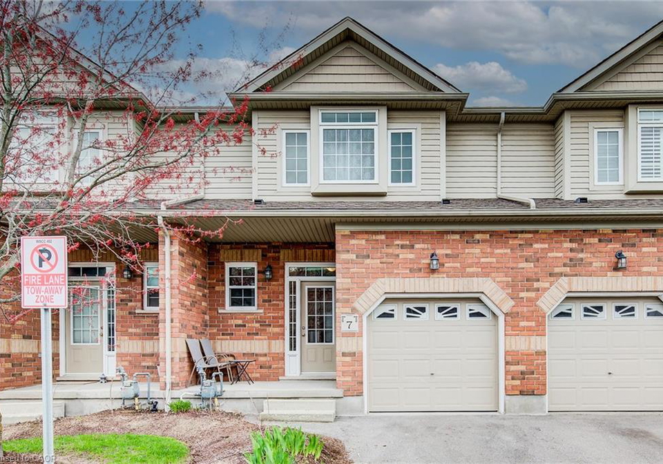 330-dearborn-boulevard-waterloo-ontario-40824124