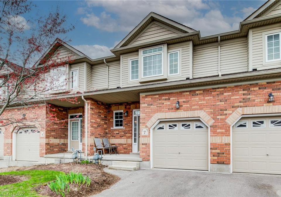 330-dearborn-boulevard-waterloo-ontario-40824124