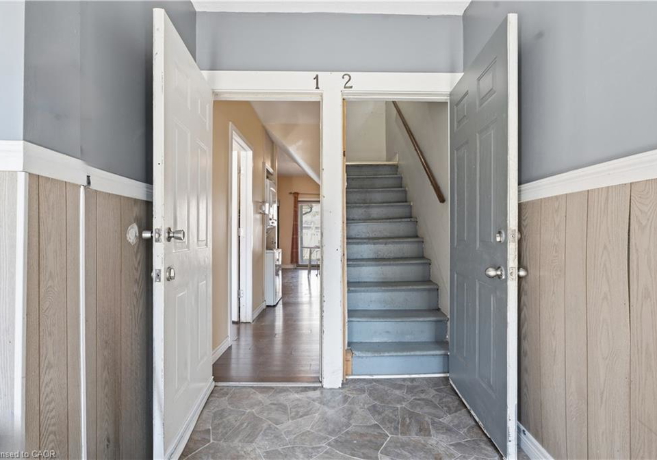 211-rebecca-street-hamilton-ontario-40824139