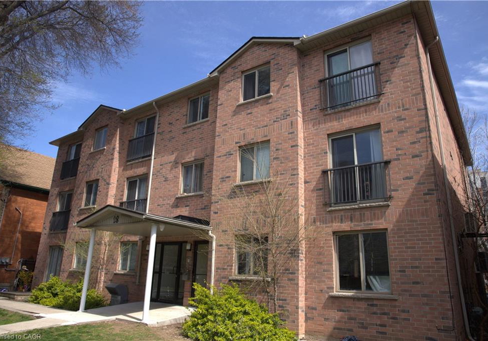 28-victoria-avenue-n-hamilton-ontario-40824150