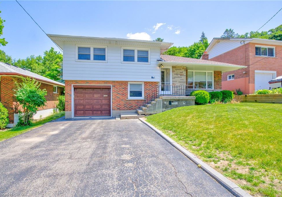 31-brodick-street-hamilton-ontario-40824204