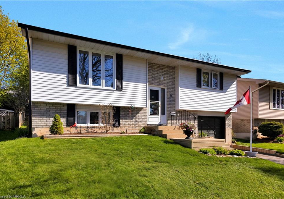 16-sandlewood-avenue-brantford-ontario-40824211