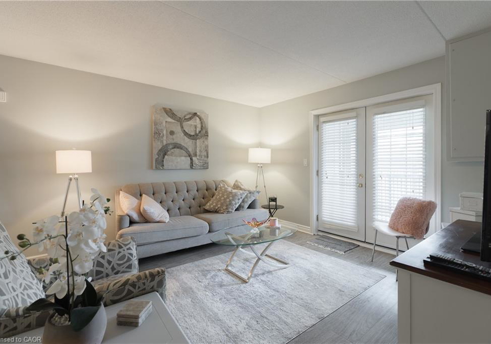 2040-cleaver-avenue-burlington-ontario-40824256
