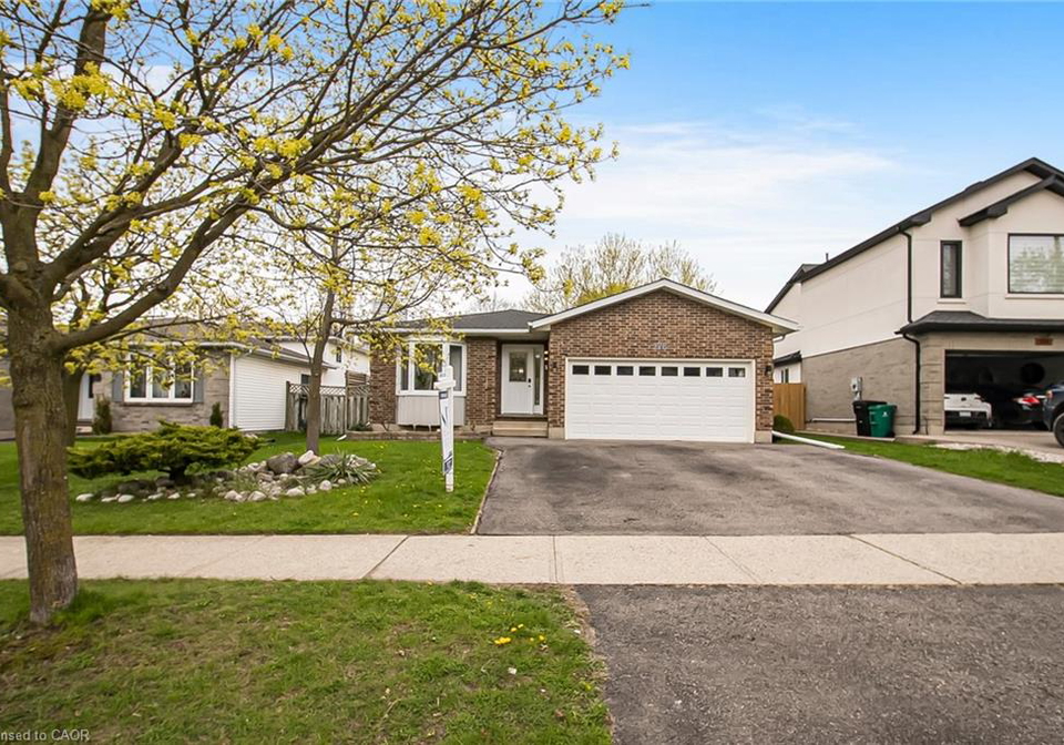 276-biehn-drive-kitchener-ontario-40824259