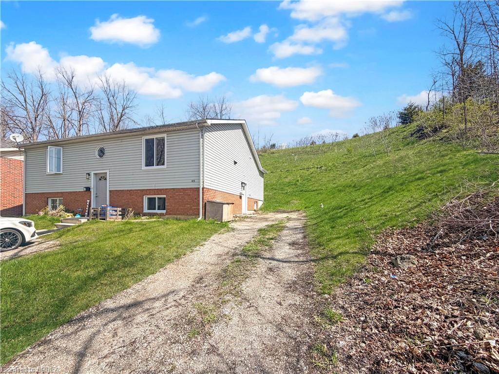 47-walnut-street-paris-ontario-40824284