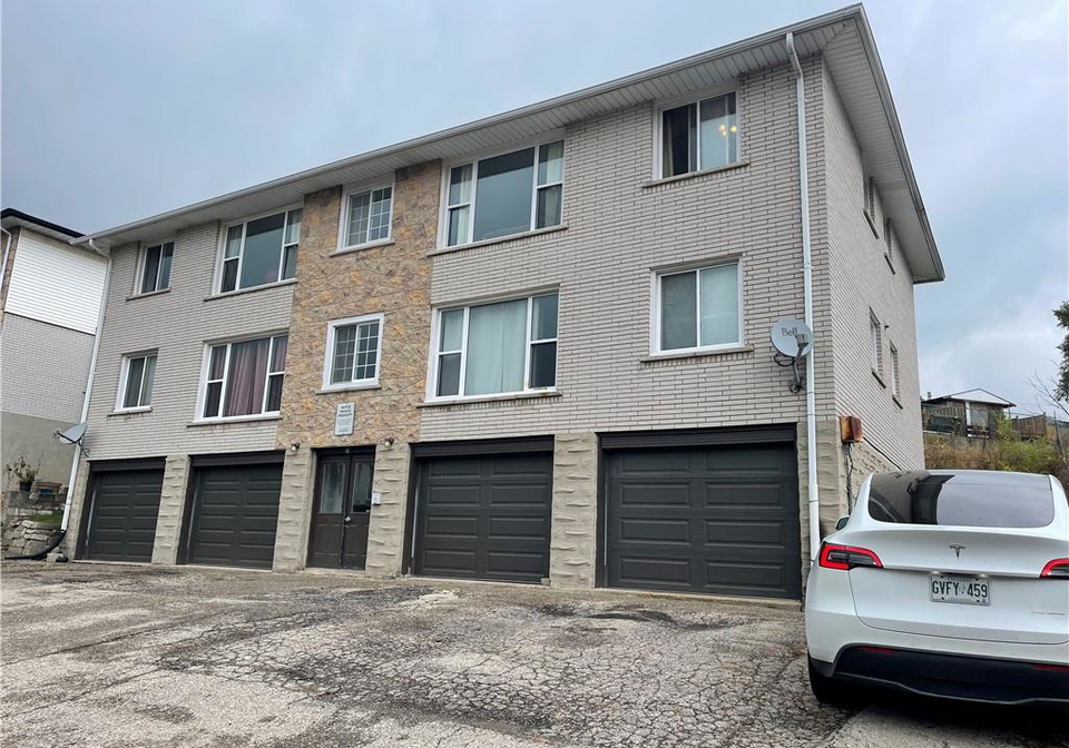 15-glen-road-cambridge-ontario-40824293