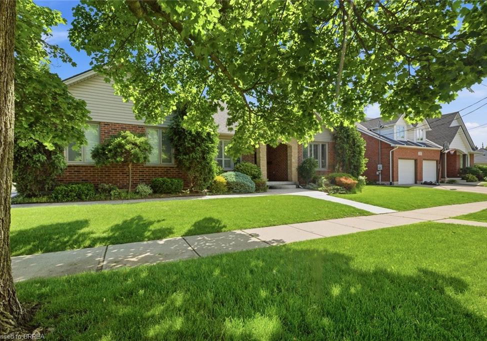 74-franklin-street-brantford-ontario-40824306