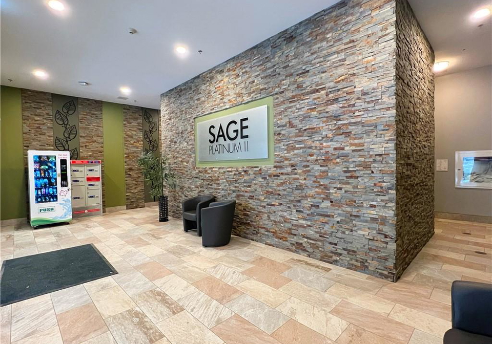 308-lester-street-waterloo-ontario-40824307