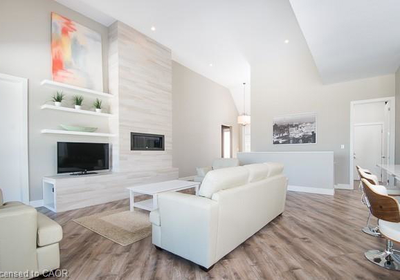 613-sweetbay-crescent-sarnia-ontario-40824320
