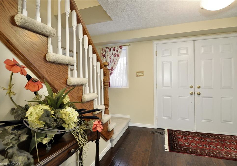 18-devils-creek-drive-cambridge-ontario-40824337