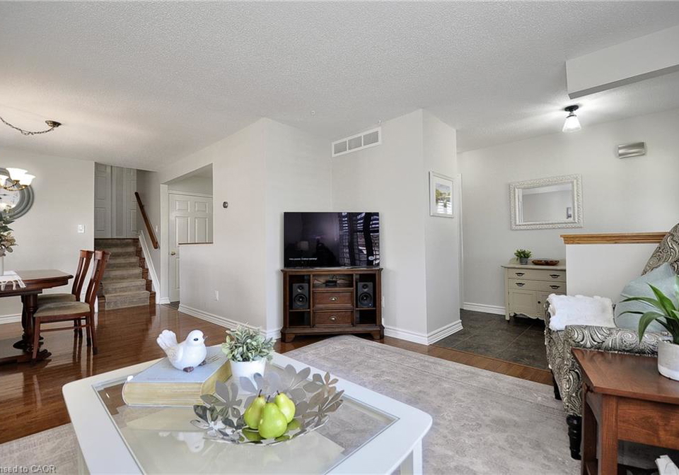 95-barnicke-drive-cambridge-ontario-40824342
