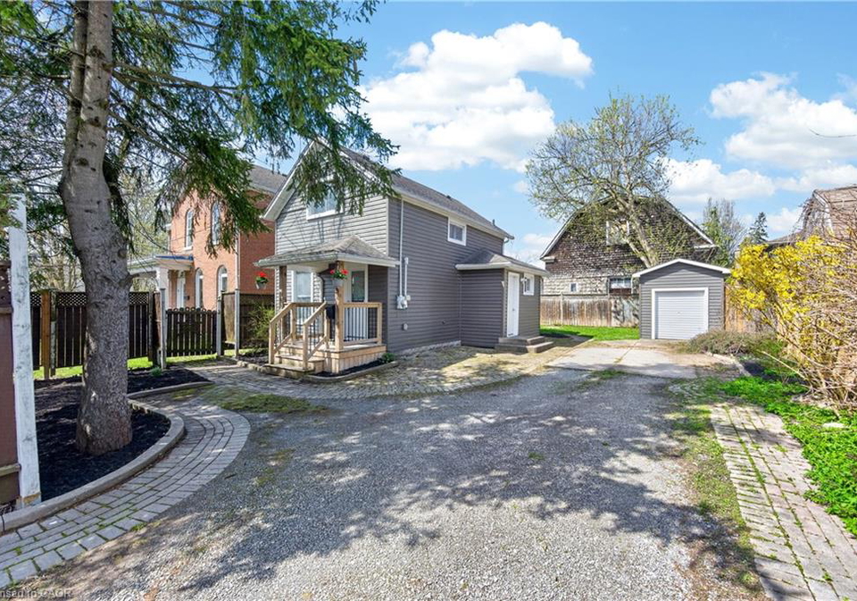 113-niagara-street-welland-ontario-40824347