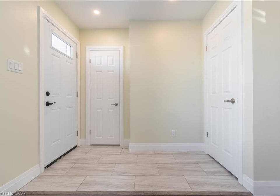58-sandalwood-avenue-hamilton-ontario-40824359