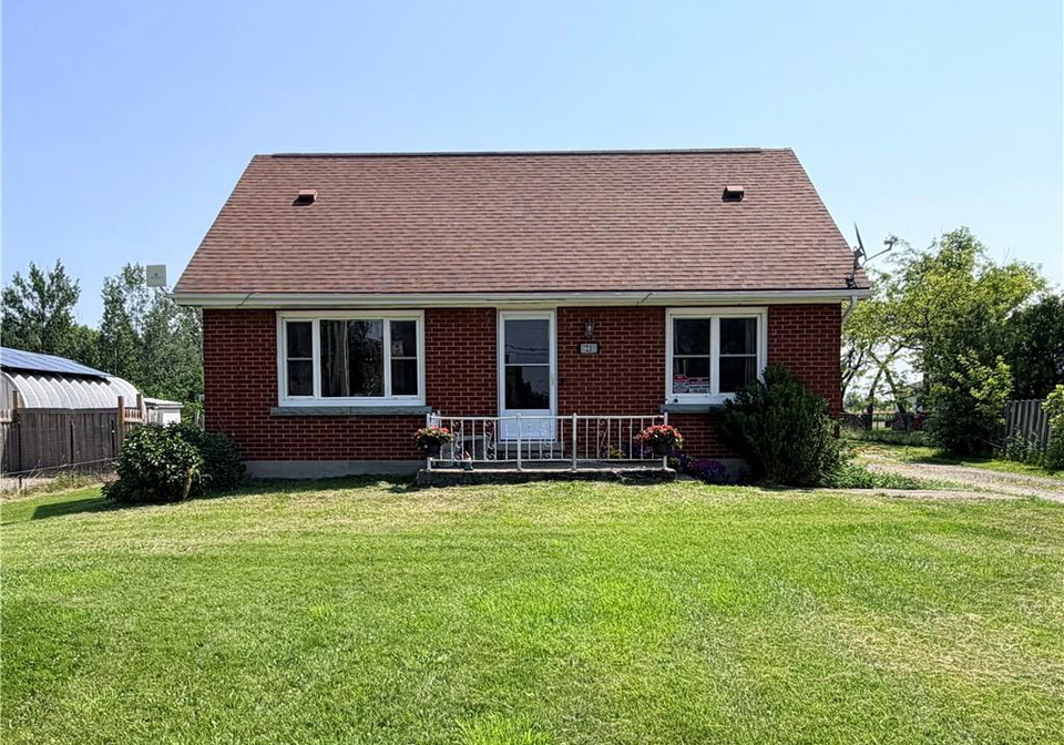 23-erie-avenue-s-fisherville-ontario-40824389
