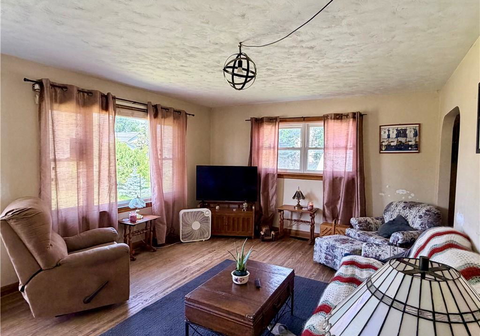 23-erie-avenue-s-fisherville-ontario-40824389