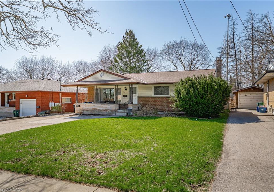 211-dixon-street-kitchener-ontario-40824391