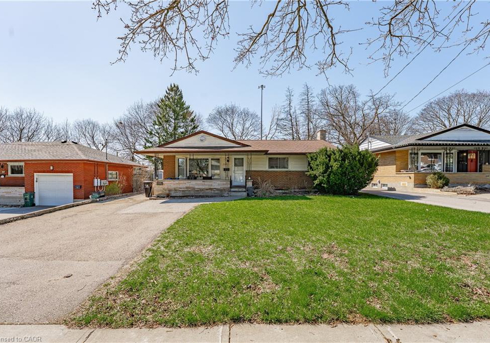 211-dixon-street-kitchener-ontario-40824391