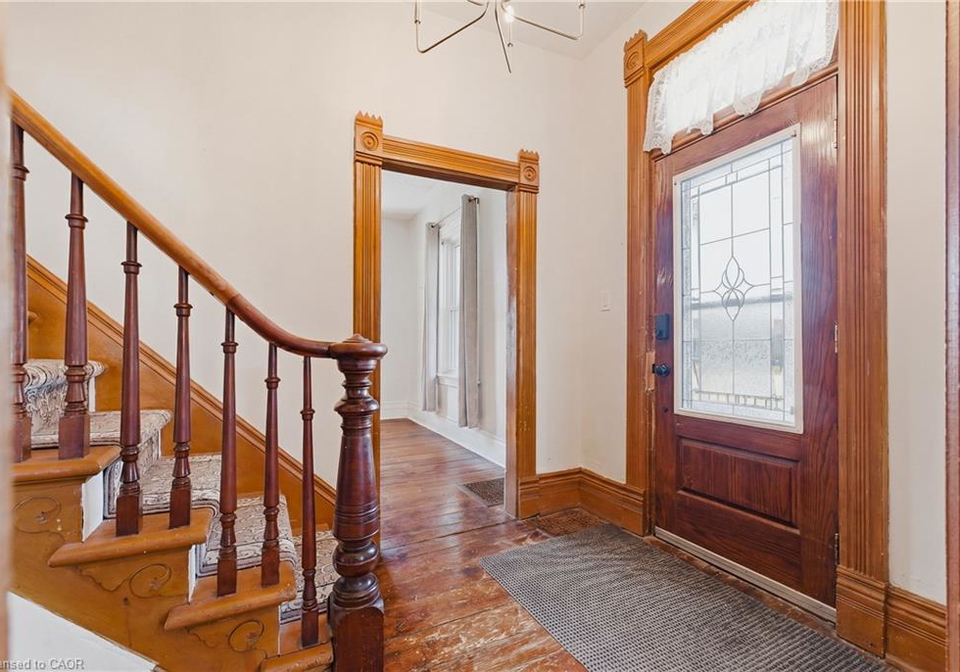 17-allan-street-w-clifford-ontario-40824408