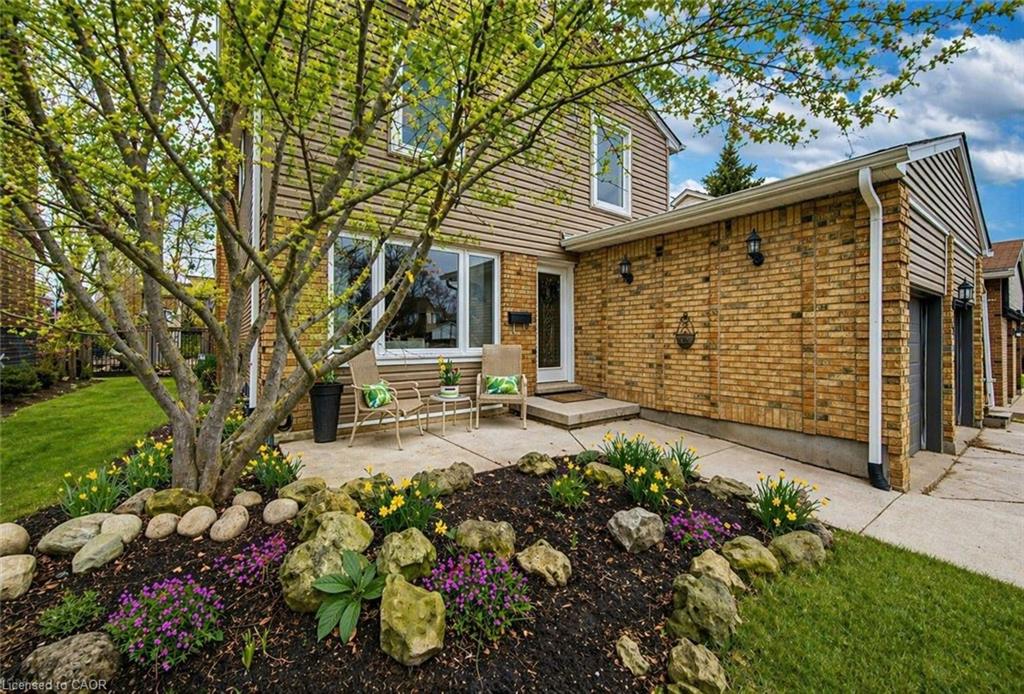 15-deerwood-crescent-kitchener-ontario-40824424