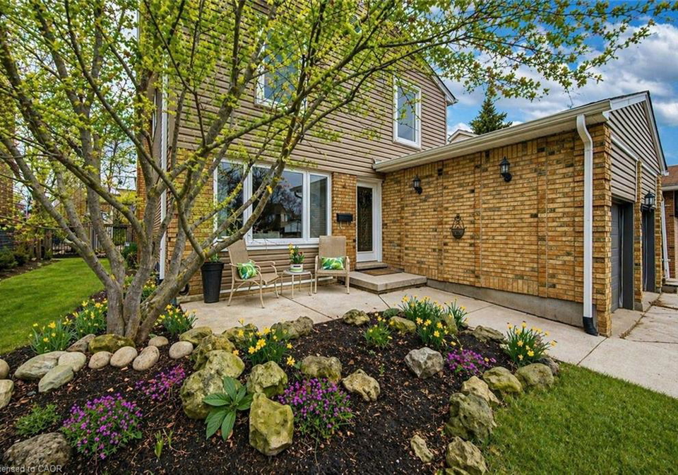 15-deerwood-crescent-kitchener-ontario-40824424