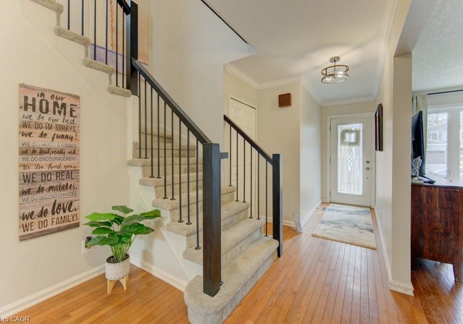15-deerwood-crescent-kitchener-ontario-40824424