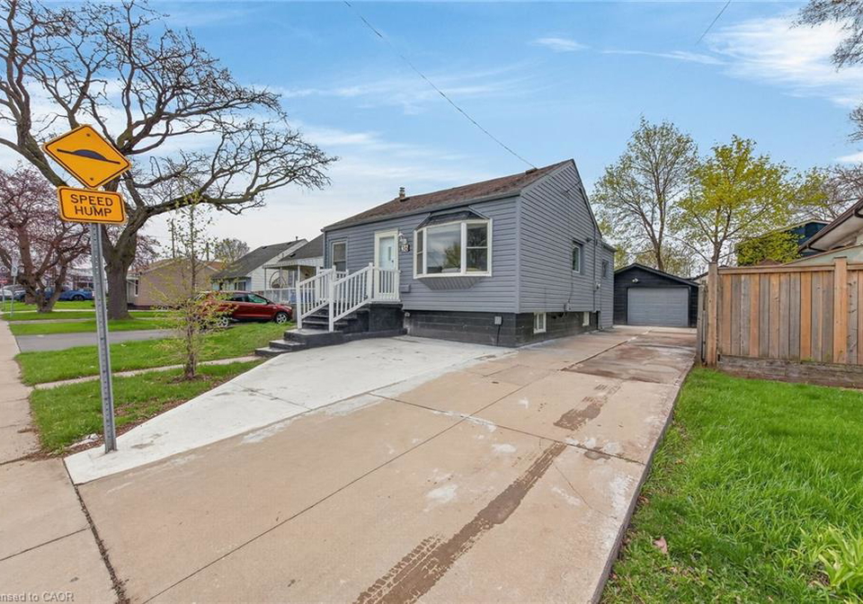 36-mahony-avenue-hamilton-ontario-40824441