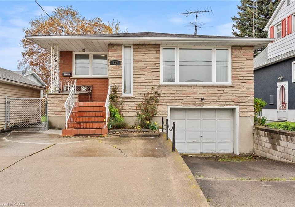 247-grantham-avenue-st-catharines-ontario-40824457