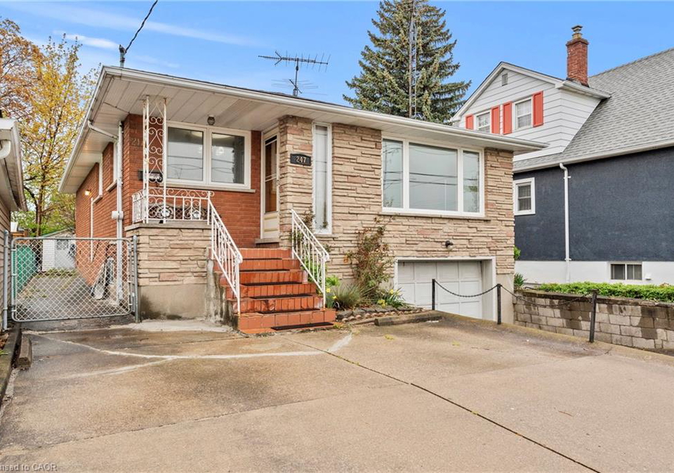 247-grantham-avenue-st-catharines-ontario-40824457