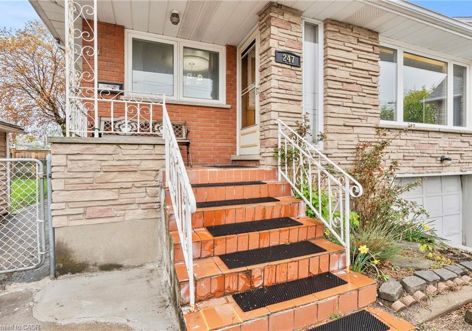 247-grantham-avenue-st-catharines-ontario-40824457