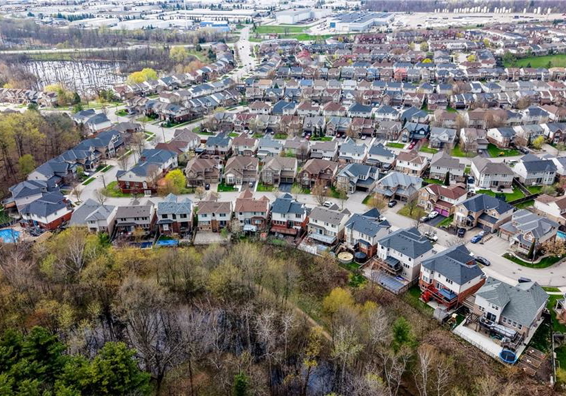 76-glazebrook-crescent-cambridge-ontario-40824462