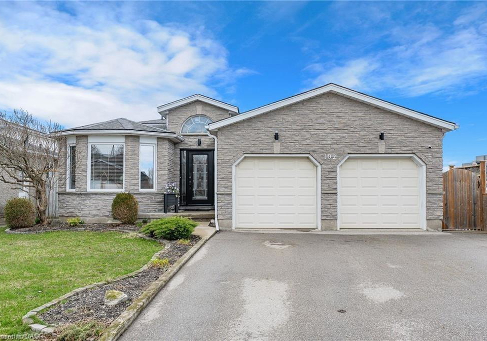 102-nathan-court-cambridge-ontario-40824465