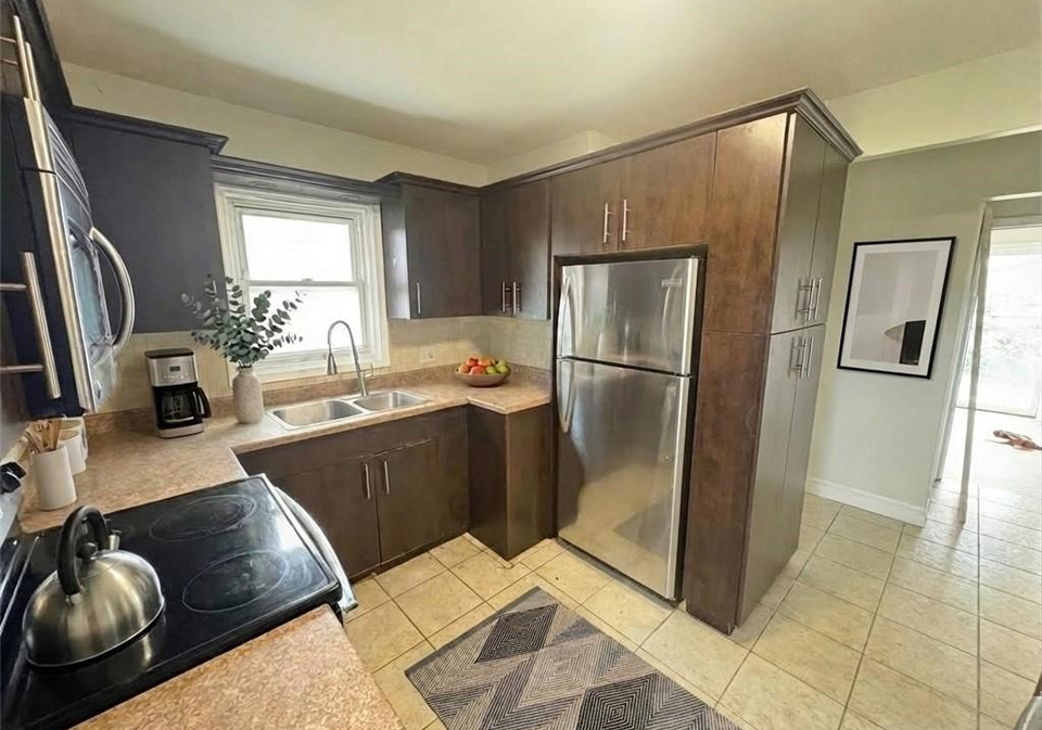66-grenadier-drive-hamilton-ontario-40824490