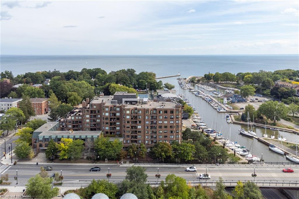 100-lakeshore-road-e-oakville-ontario-40824506