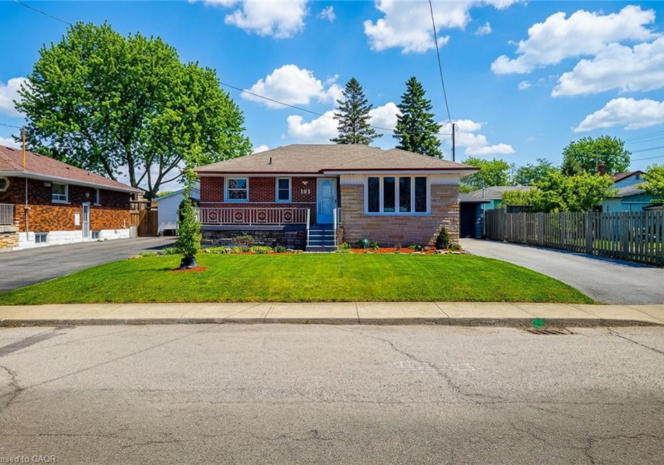 103-east-45th-street-hamilton-ontario-40824581