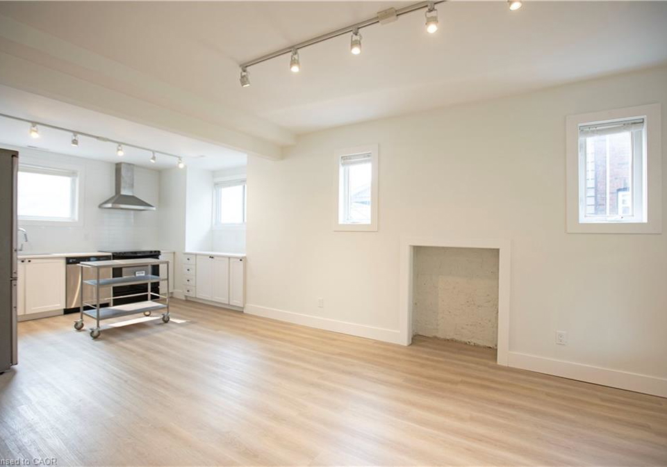 49-fairleigh-avenue-s-hamilton-ontario-40824582