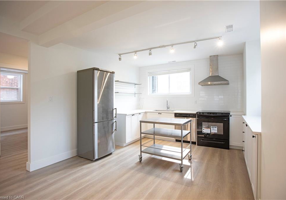 49-fairleigh-avenue-s-hamilton-ontario-40824582
