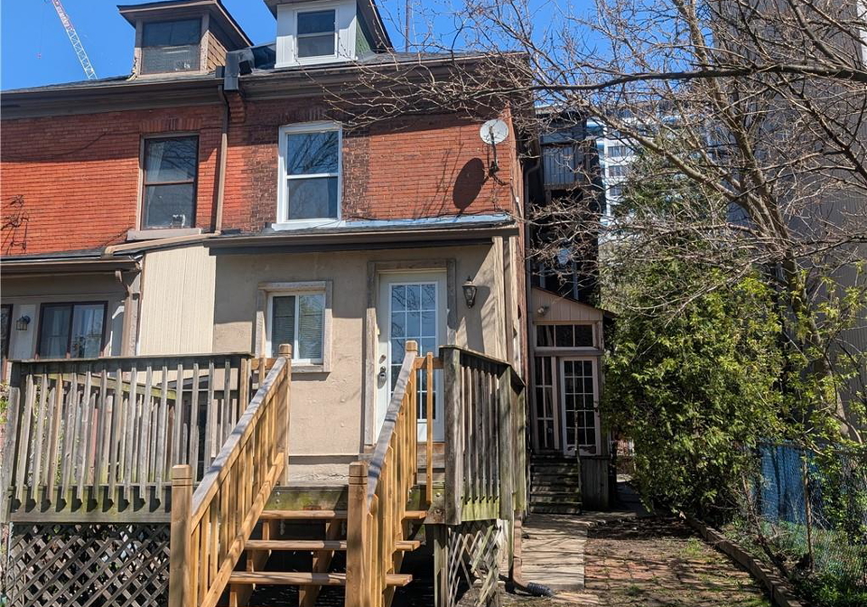 141-bold-street-hamilton-ontario-40824603