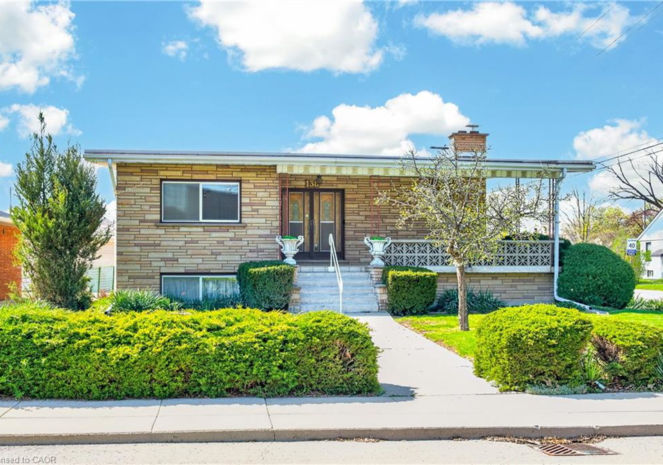 138-allenby-avenue-hamilton-ontario-40824652