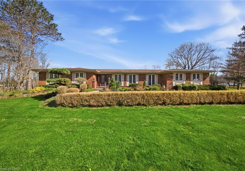3-meadowbrook-court-st-george-ontario-40824673
