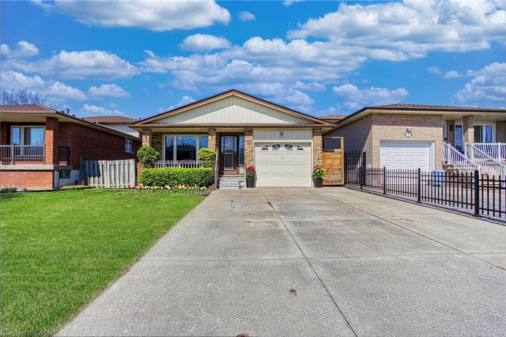 4-colgate-court-hamilton-ontario-40824685