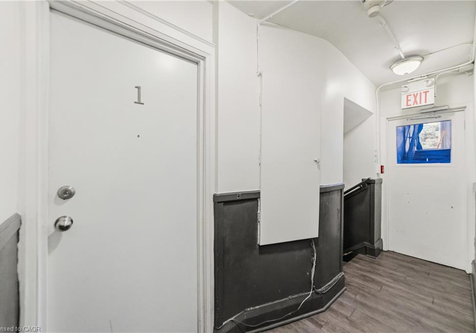 4-ottawa-street-n-hamilton-ontario-40824698