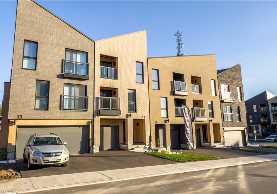 15-urbane-boulevard-kitchener-ontario-40824714