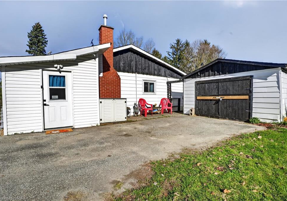 645-queen-street-w-mount-forest-ontario-40824761