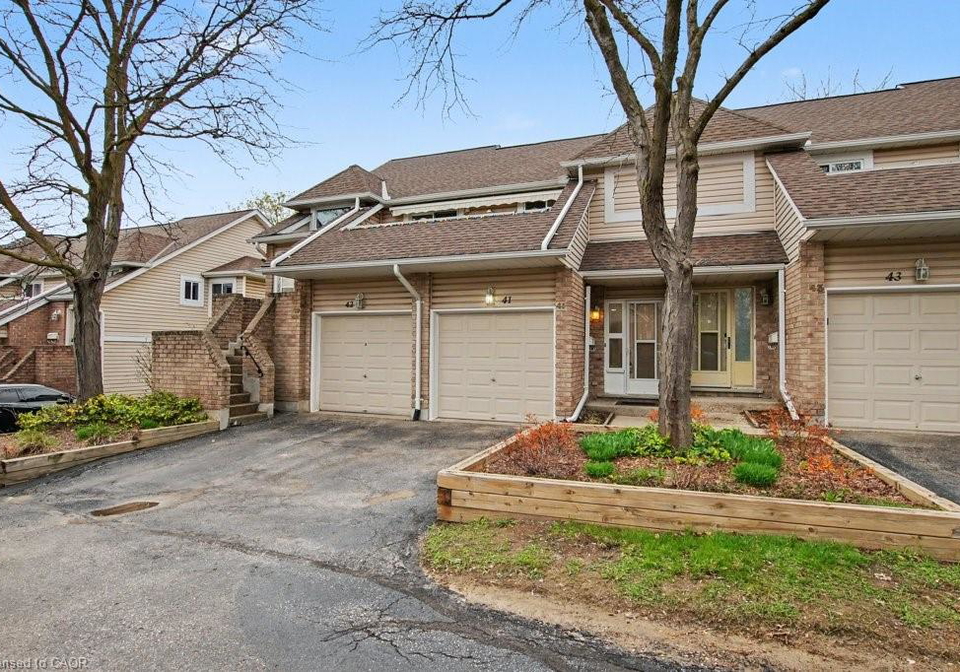 205-highland-crescent-kitchener-ontario-40824779