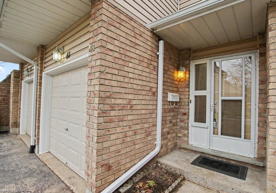 205-highland-crescent-kitchener-ontario-40824779