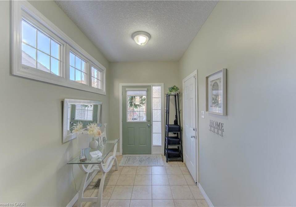 105-pinnacle-drive-kitchener-ontario-40824784