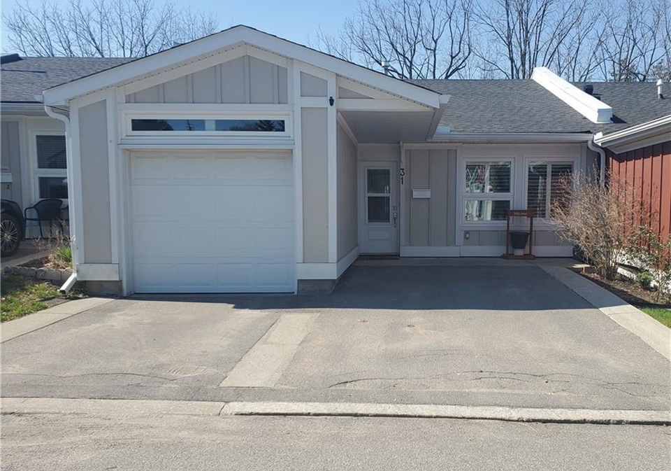 31-bishop-tonnos-way-hamilton-ontario-40824792