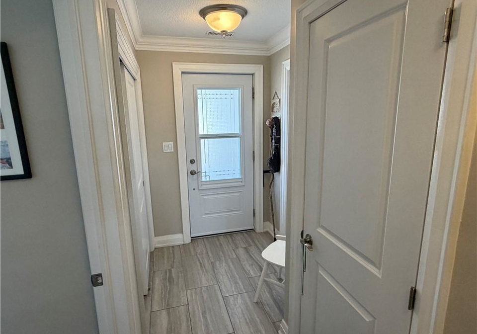 31-bishop-tonnos-way-hamilton-ontario-40824792
