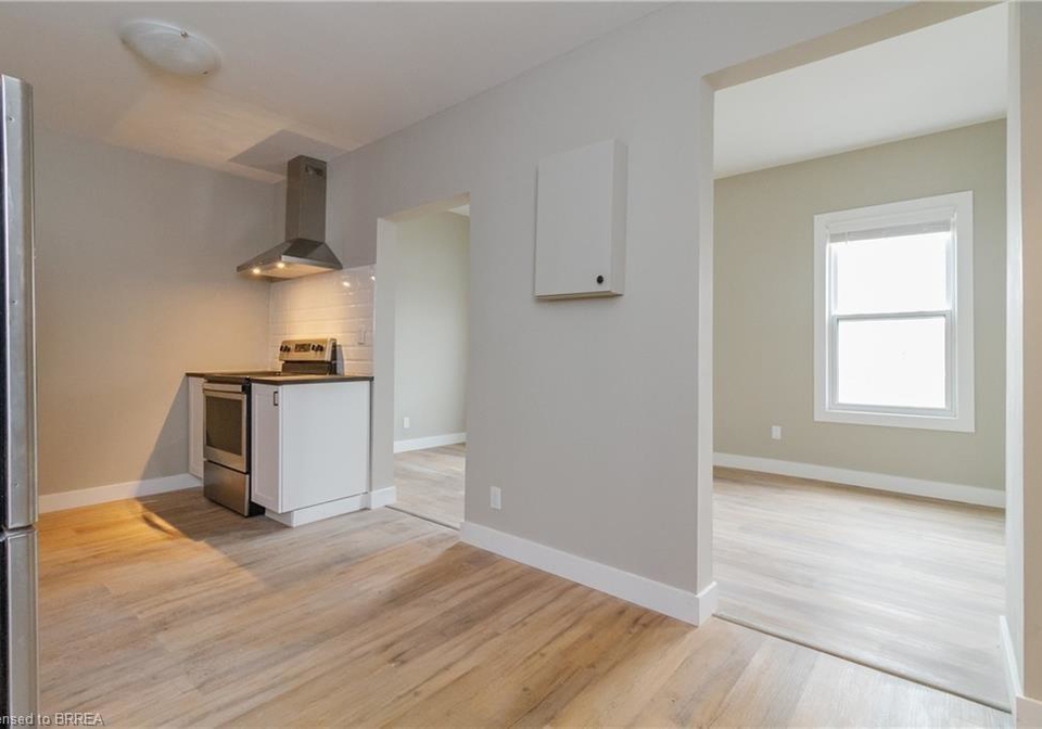 298-colborne-street-brantford-ontario-40824796