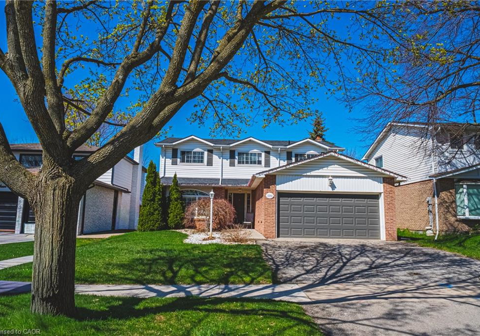 2200-sandringham-drive-burlington-ontario-40824799
